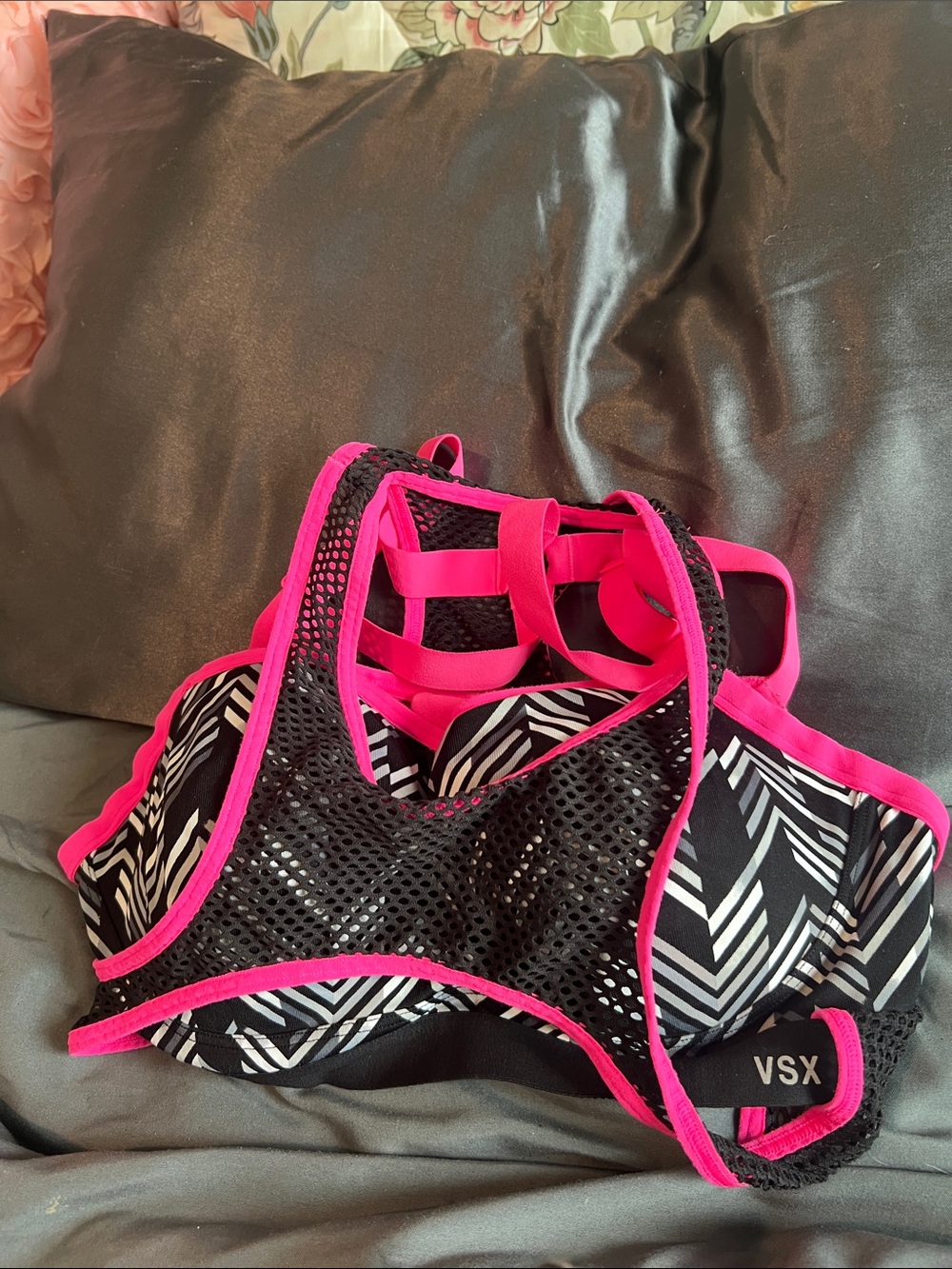 Victoria's Secret VSX Black & Hot Pink Mesh Sports Bra